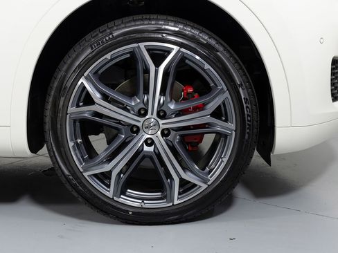 Used 2023 Maserati Levante GT image 18