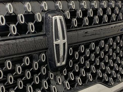 New 2025 Lincoln Navigator L Reserve image 12