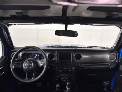 Used 2023 Jeep Wrangler Unlimited Sport AWD/4WD image 20