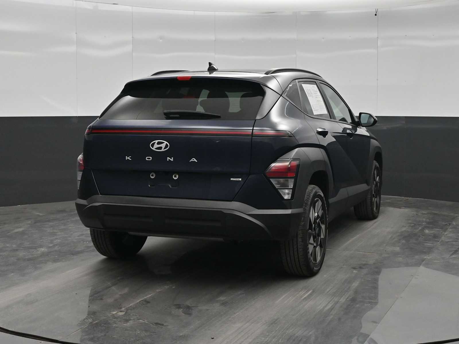 Used 2024 Hyundai Kona SEL AWD/4WD image 6