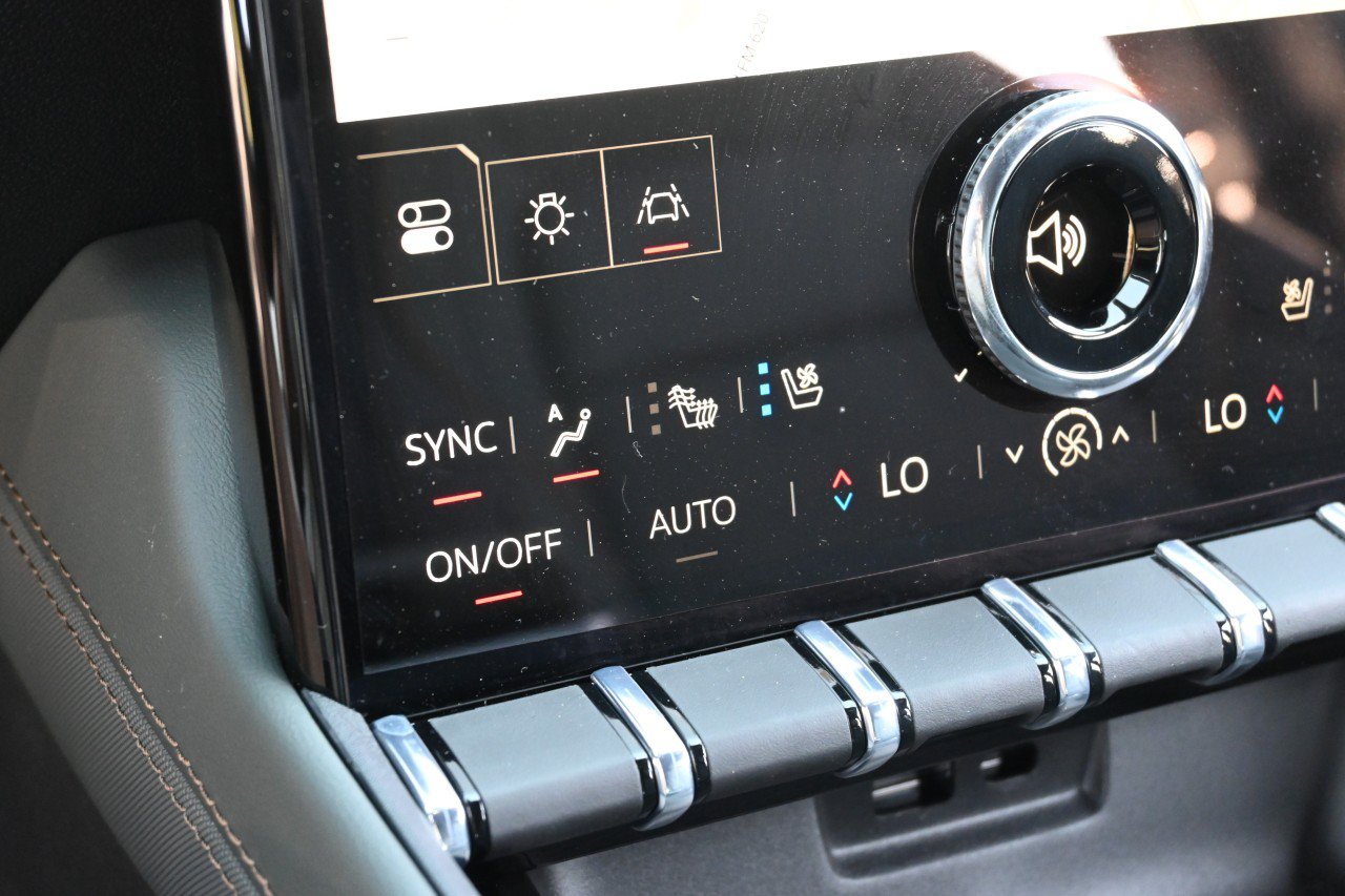 New 2026 GMC Terrain AT4 w/ Convenience Package III AWD/4WD image 31