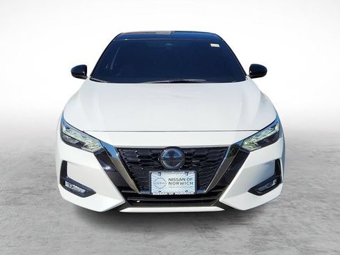 Certified 2023 Nissan Sentra SR w/ Trunk Package FWD image 2
