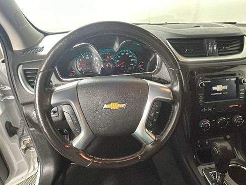 Used 2017 Chevrolet Traverse LT w/ Style and Technology Package AWD/4WD image 14