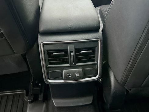 Used 2020 Subaru Forester Premium AWD/4WD image 29