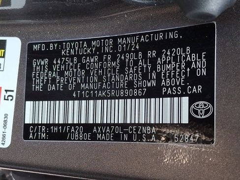 Used 2024 Toyota Camry LE FWD image 27
