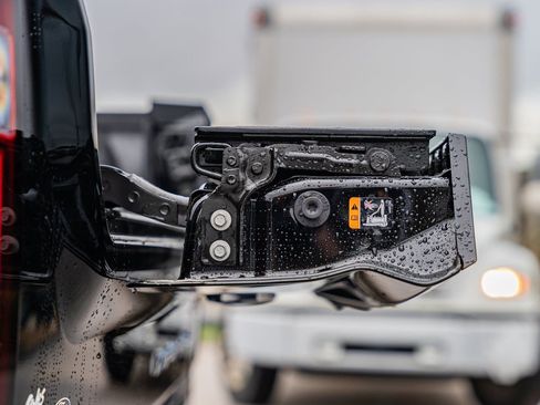 Used 2025 GMC Sierra 3500 Denali w/ Denali Reserve Package image 31