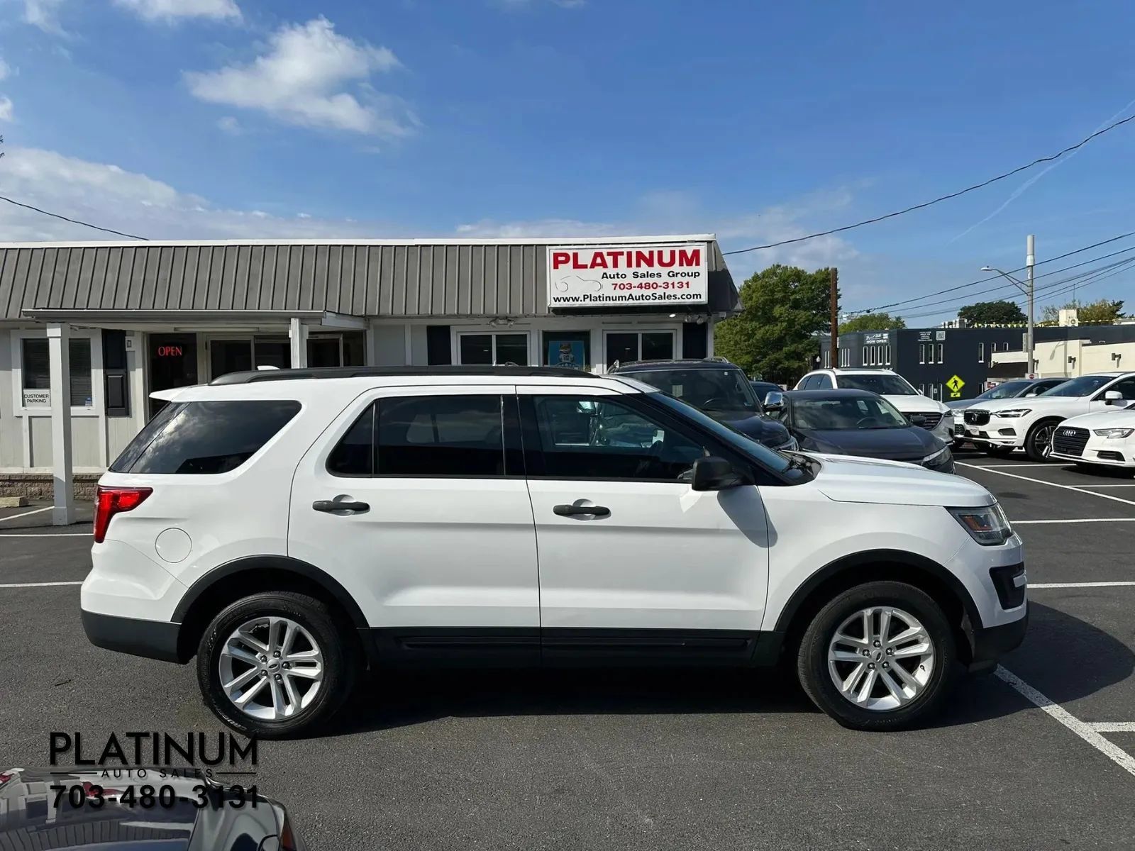 Used 2016 Ford Explorer 4WD w/ Class II Trailer Tow Package image 2