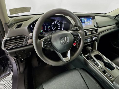 Used 2018 Honda Accord LX image 14