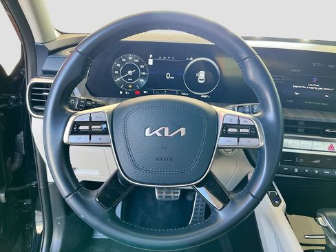 Used 2023 Kia Telluride SX FWD image 11