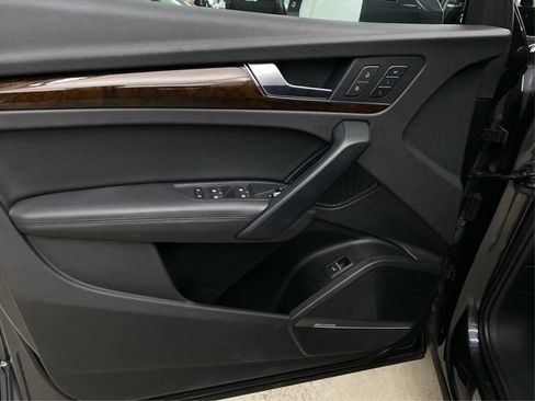 Used 2019 Audi Q5 2.0T Premium Plus w/ Premium Plus Package AWD/4WD image 28