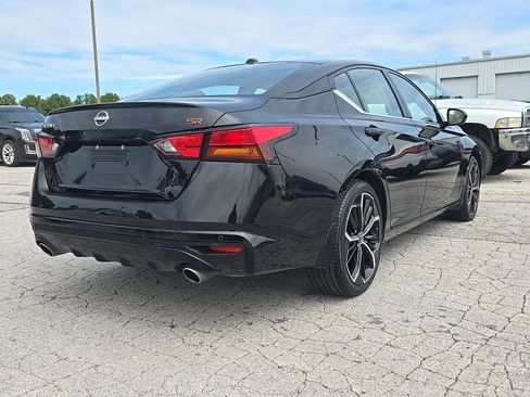 Used 2025 Nissan Altima 2.5 SR FWD image 6