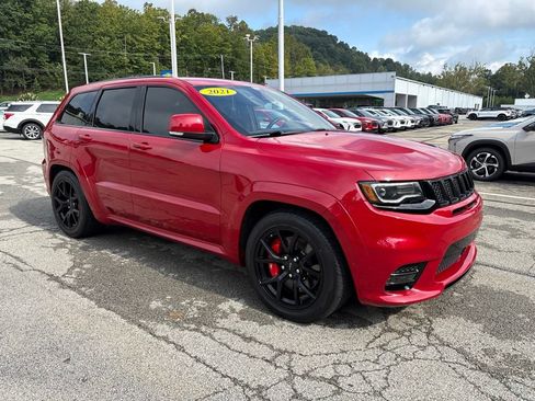 Used 2021 Jeep Grand Cherokee SRT w/ Trailer Tow Group IV AWD/4WD image 7