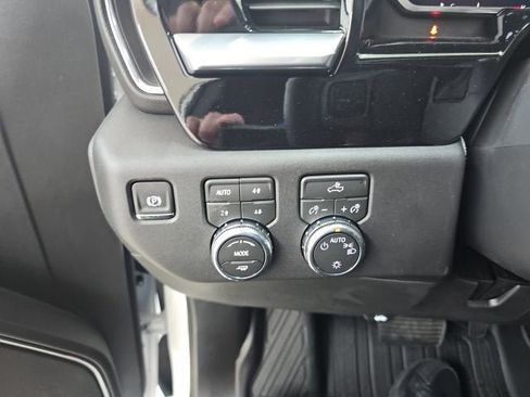 New 2026 GMC Sierra 1500 SLE AWD/4WD image 12
