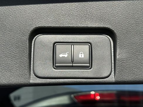 New 2026 Nissan Rogue SV AWD/4WD image 32