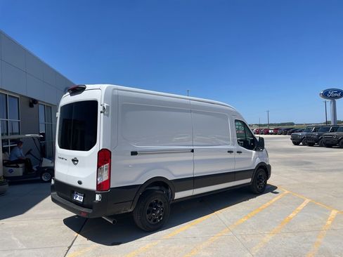 New 2025 Ford Transit 250 148 Medium Roof w/ Load Area Protection Package image 5