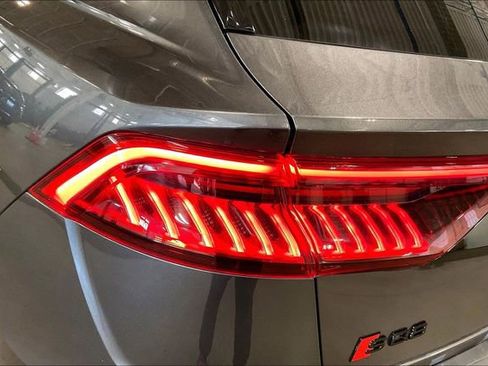 Certified 2022 Audi SQ8 Premium Plus image 30