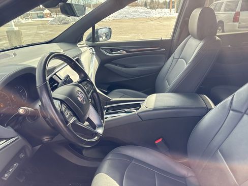 Used 2022 Buick Enclave Premium image 25