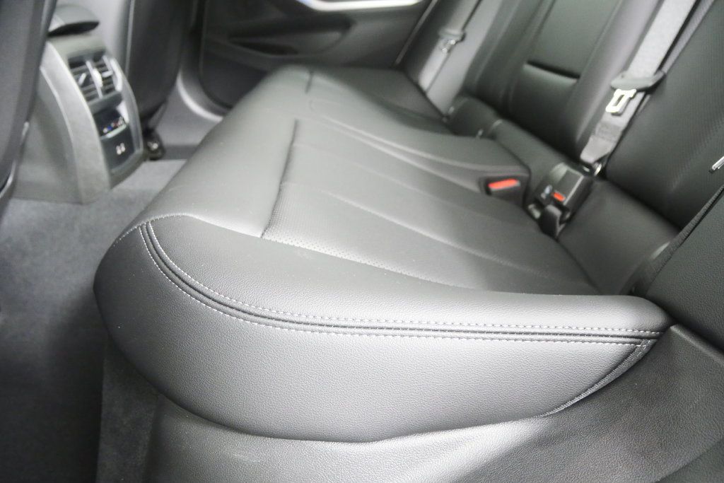 Certified 2026 BMW 330i Sedan RWD image 14