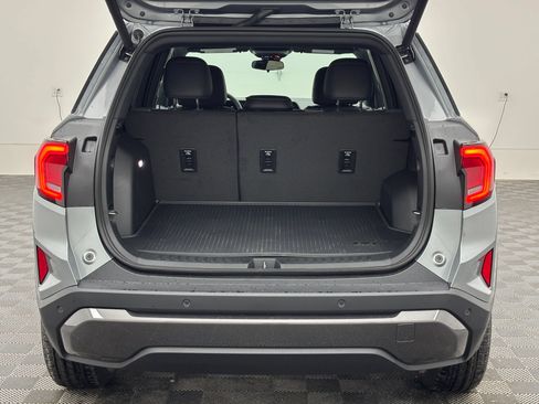 New 2027 GMC Terrain Elevation w/ Elevation Premium Package FWD image 10
