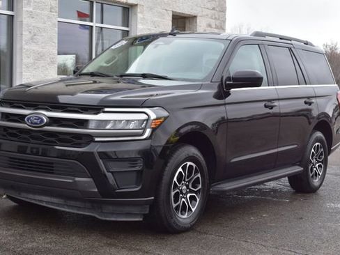 Used 2024 Ford Expedition XLT AWD/4WD image 10