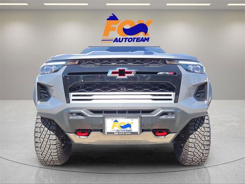 Used 2025 Chevrolet Colorado ZR2 w/ Technology Package image 9