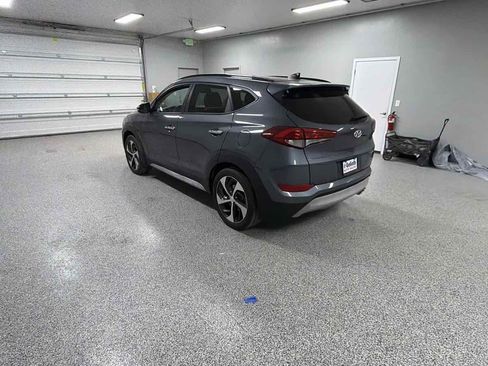 Used 2017 Hyundai Tucson Limited w/ Limited Ultimate Package 03 FWD image 5