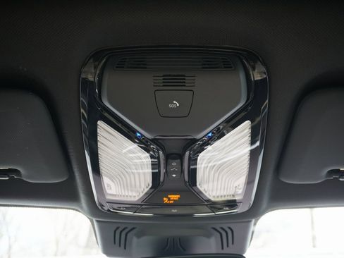 Used 2019 BMW X5 xDrive50i w/ M Sport Package image 34