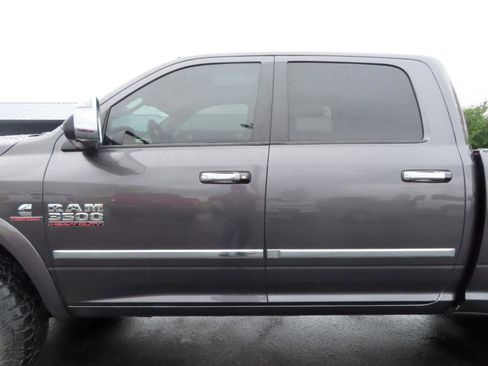 Used 2018 RAM 3500 Laramie AWD/4WD image 14