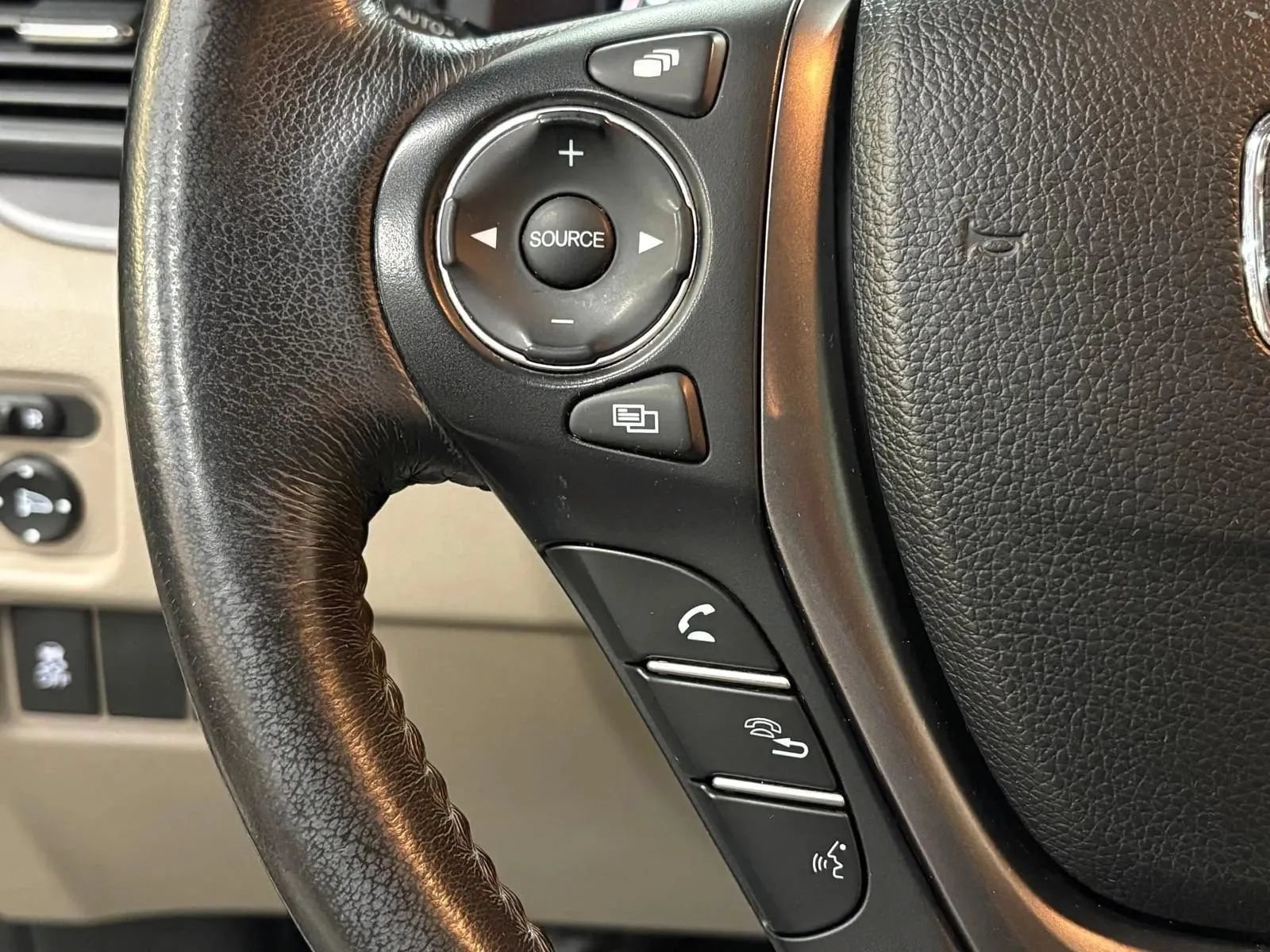 Used 2017 Honda Pilot EX-L image 36