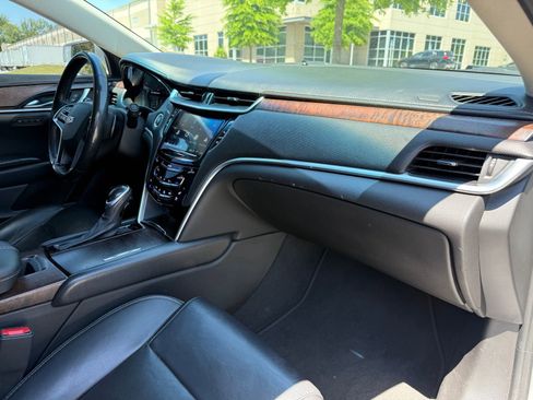 Used 2019 Cadillac XTS Luxury FWD image 24