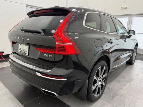 Used 2018 Volvo XC60 T8 Inscription w/ Luxury Seat Package image 2
