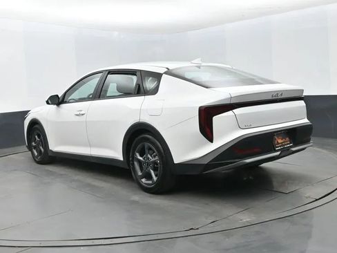 Used 2025 Kia K4 FWD image 9