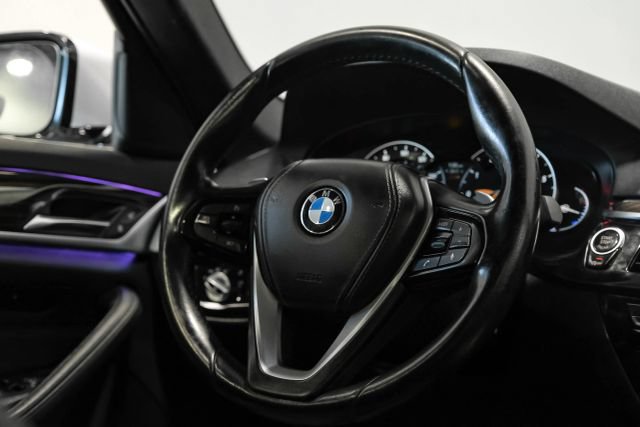 Used 2017 BMW 530i RWD image 19