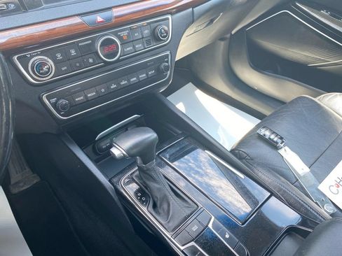 Used 2019 Kia Cadenza Premium w/ Paint Protection Package FWD image 31