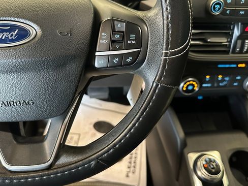 Used 2020 Ford Escape S image 11