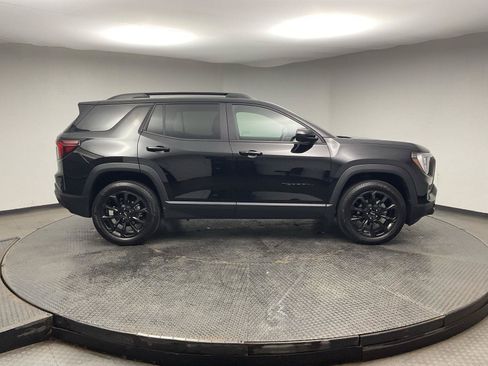 Used 2025 GMC Terrain Elevation w/ Elevation Premium Package AWD/4WD image 8