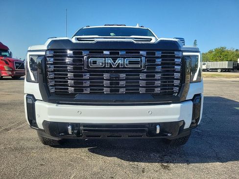 New 2026 GMC Sierra 2500 Denali Ultimate AWD/4WD image 3