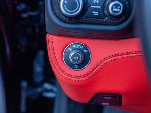 Certified 2022 Ferrari Portofino M image 35