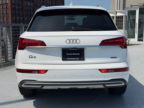 Used 2021 Audi Q5 2.0T Premium w/ Convenience Package AWD/4WD image 10