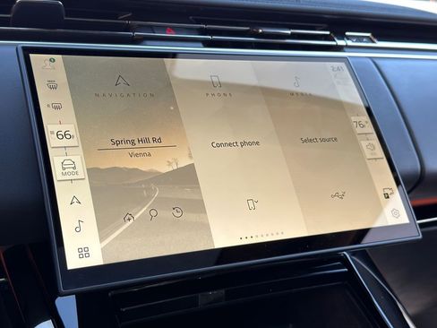 Used 2024 Land Rover Range Rover Sport SE image 27