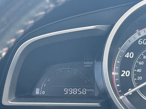 Used 2015 MAZDA MAZDA3 i Touring w/ Technology Package image 21