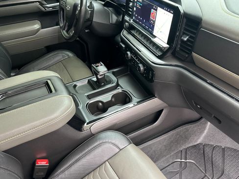 Used 2022 Chevrolet Silverado 1500 ZR2 image 15