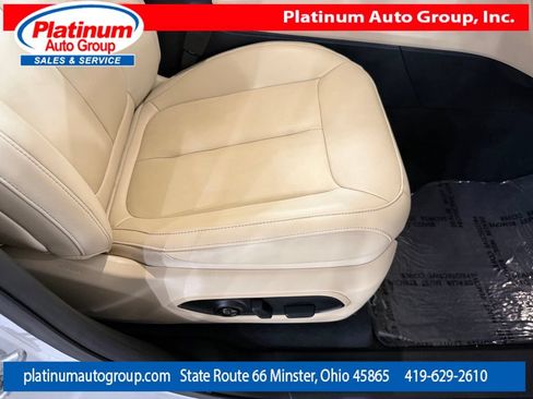 Used 2023 Jeep Grand Cherokee Limited AWD/4WD image 41