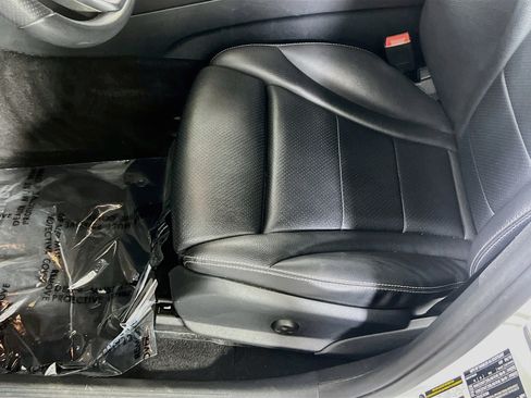 Used 2018 Mercedes-Benz GLC 300 image 18