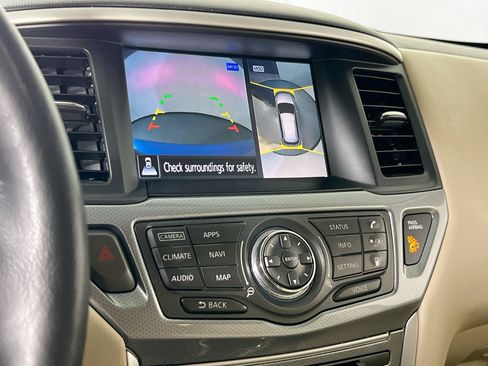 Used 2019 Nissan Pathfinder SL FWD image 14