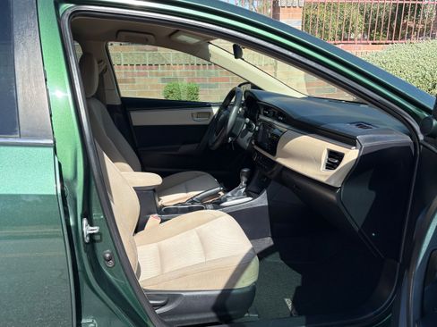 Used 2014 Toyota Corolla LE FWD image 11