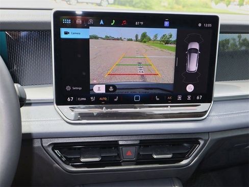 New 2025 Volkswagen Tiguan SE image 20