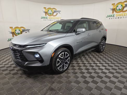 Certified 2023 Chevrolet Blazer RS w/ Driver Confidence II Package image 3