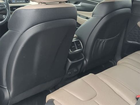 Used 2019 Hyundai Santa Fe Limited image 18