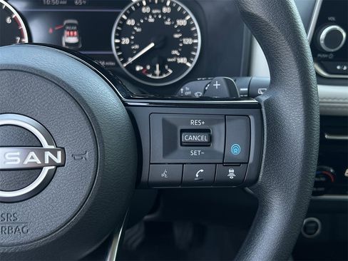 Certified 2023 Nissan Rogue SV image 12